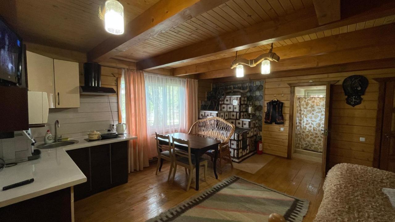 Будиночок В Карпатах Yaremche Dış mekan fotoğraf